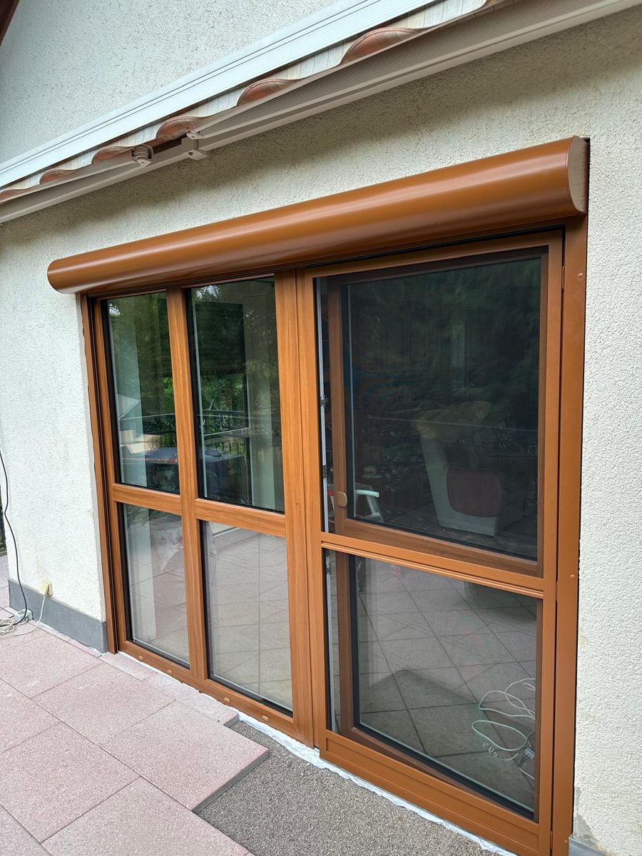 Terrassentür in Holzdekor