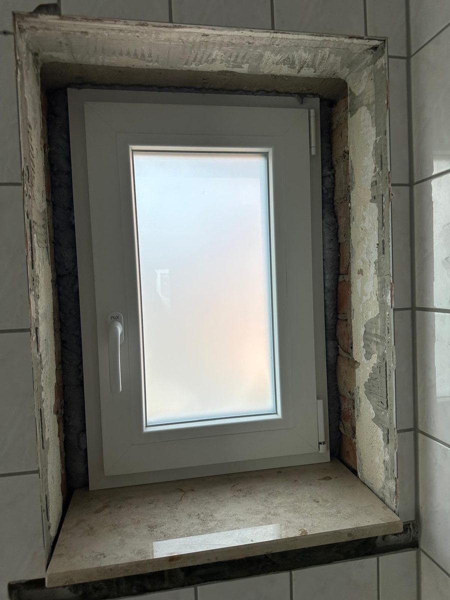 Badfenster mit neuem Anschluss